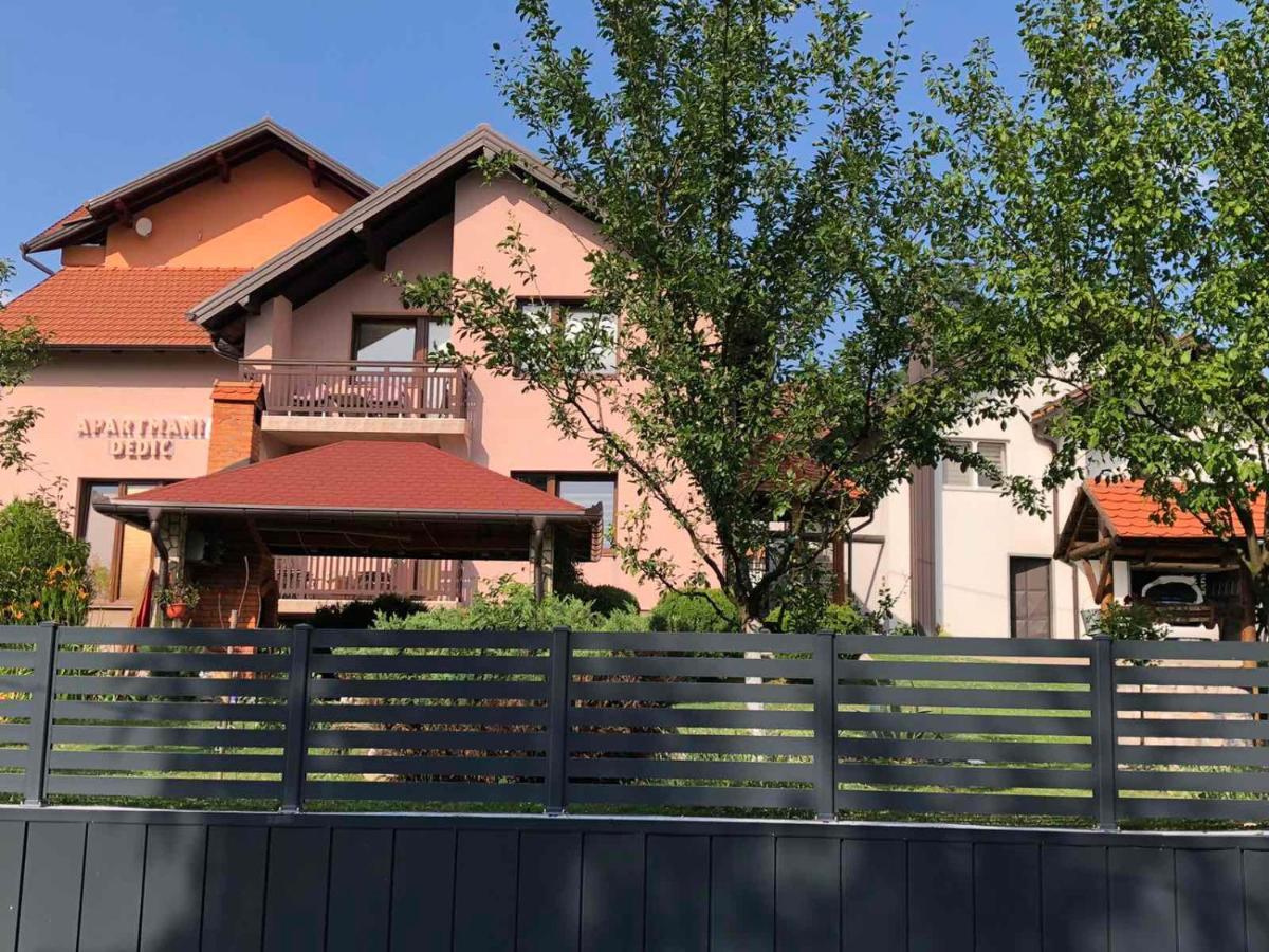 Apartments Dedic Dubrave Gornje Exterior photo